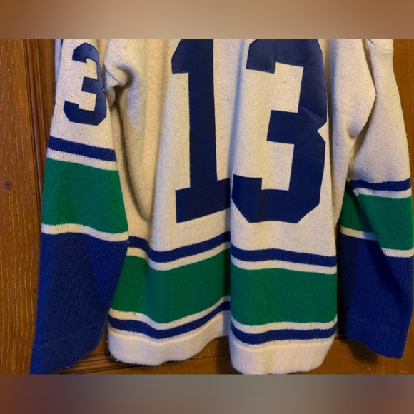 Vancouver Canucks Roger Edwards Hockey Jersey - Picture 2 of 6